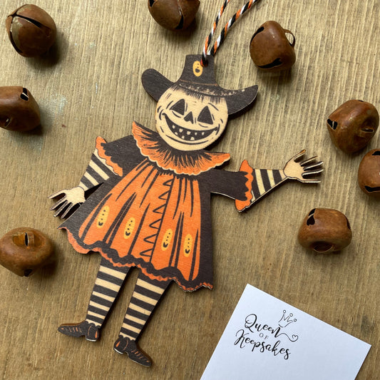 Wooden halloween hanging decoration